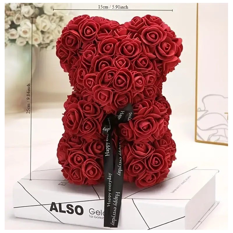 Ursulet din trandafiri artificiali rosii