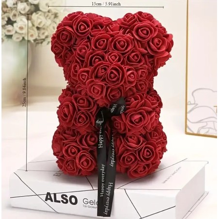 Ursulet din trandafiri artificiali rosii