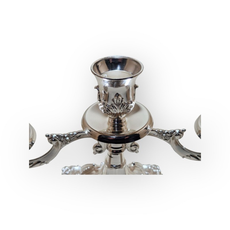 Sfesnic argintat cu trei brate
