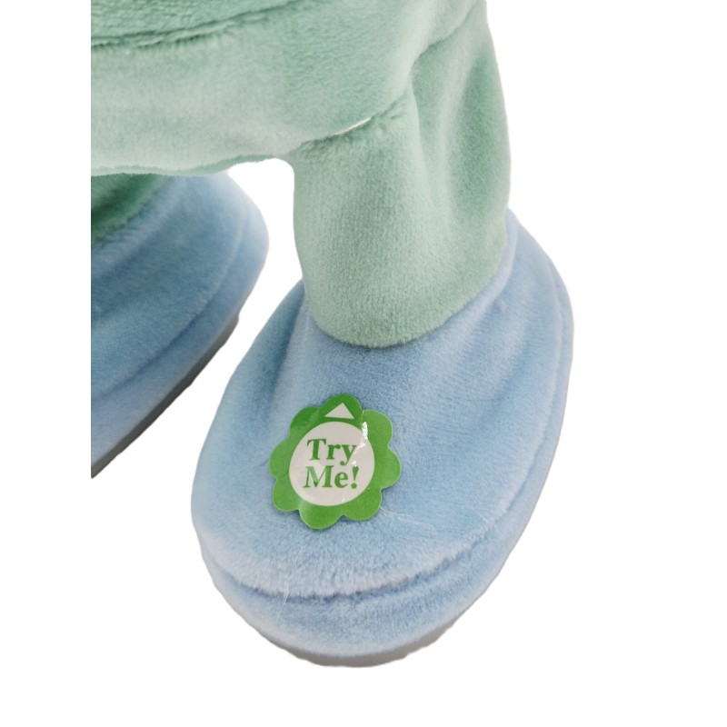 IEPURAS DANSATOR CU REDARE VOCALA