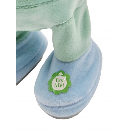 IEPURAS DANSATOR CU REDARE VOCALA