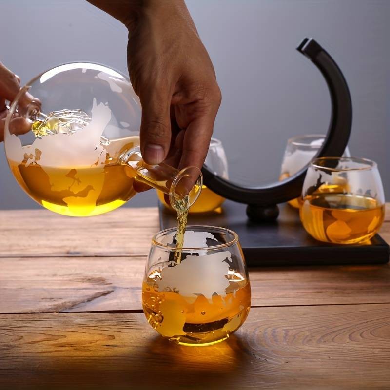 Set cadou bărbaţi Sticlă Decantor Glob cu 4 pahare